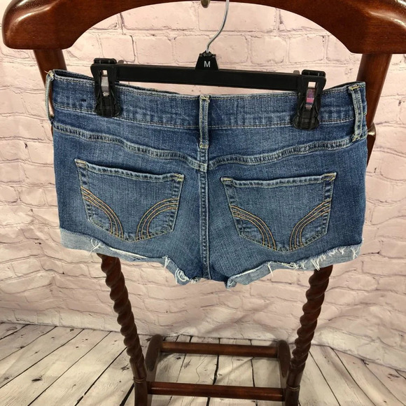 Hollister Denim shorts size 26 high rise short shorts - Picture 4 of 6